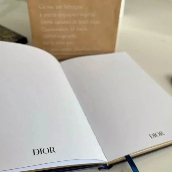 New Dior notebook - Picture 5 of 5